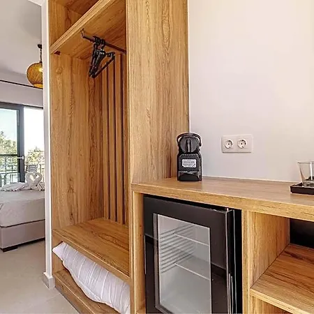 Ionian Arches Hotell 3*